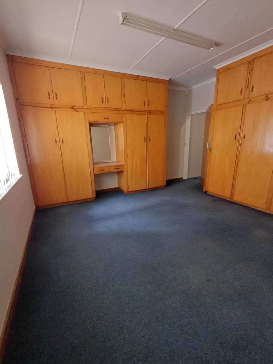 To Let commercial Property for Rent in Queenstown Central Eastern Cape
